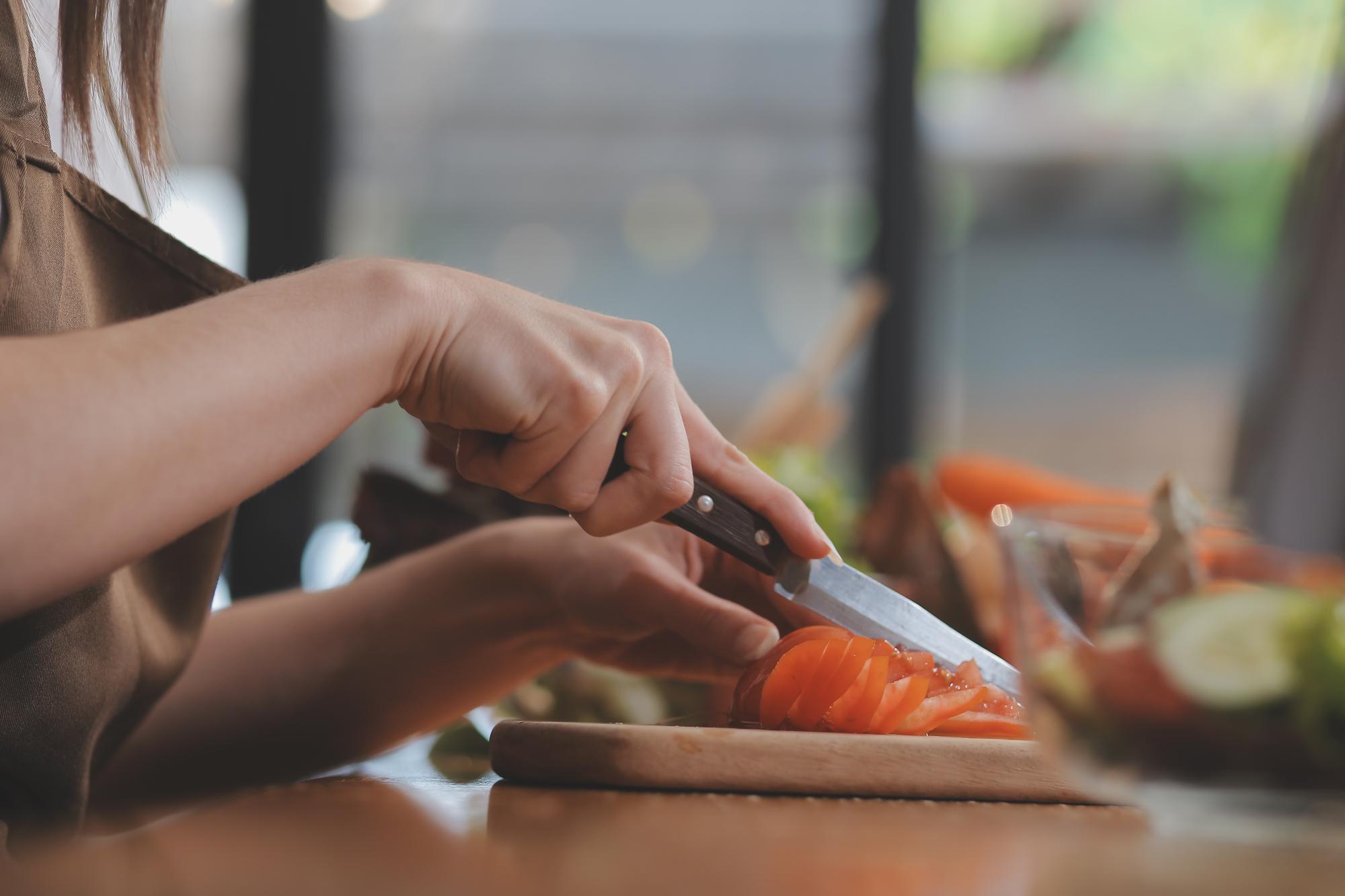 Chef demonstrating knife skill